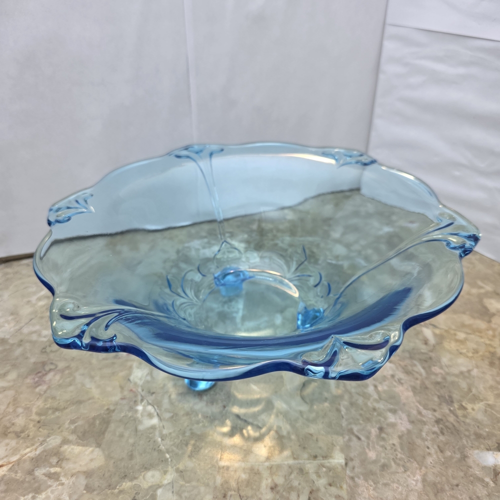 Blue Glass Decorative Pedestal Bowl - Elegant Home Kitchen Centerpiece